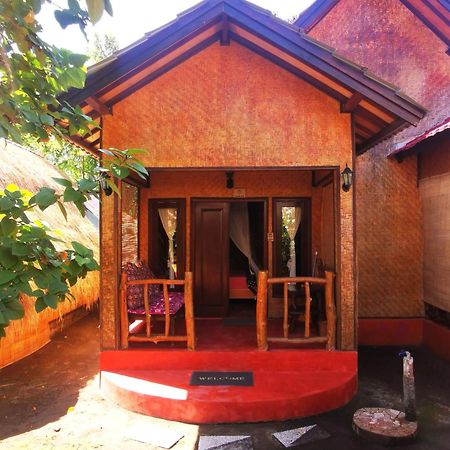 Kampung Meno Bungalows Gili Meno Luaran gambar