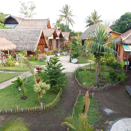 Kampung Meno Bungalows Gili Meno Luaran gambar