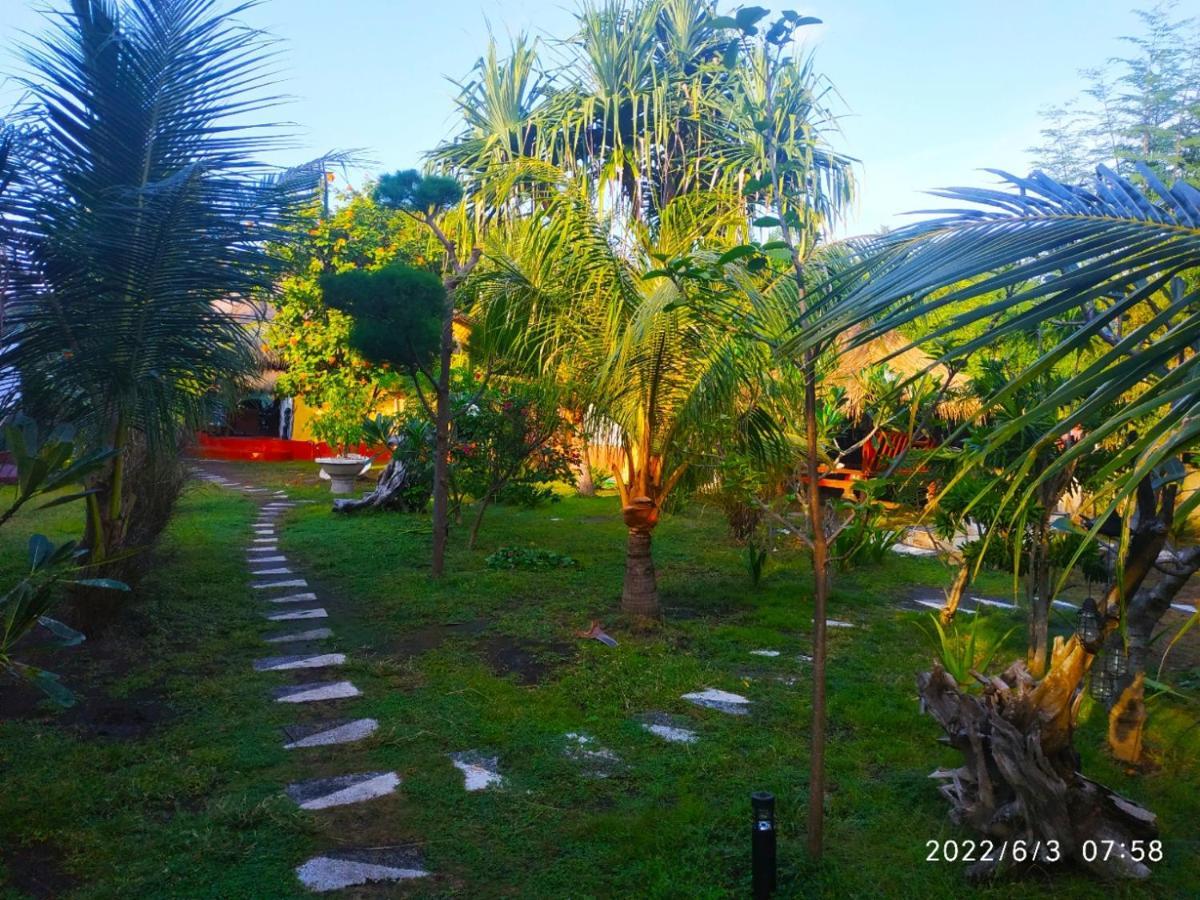 Kampung Meno Bungalows Gili Meno Luaran gambar