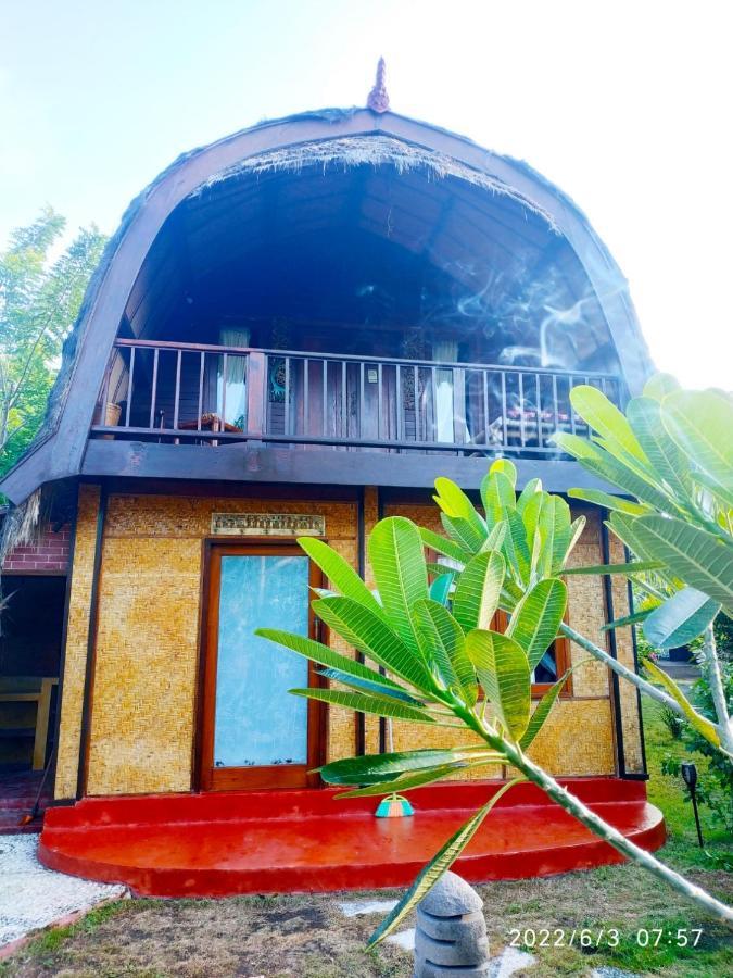 Kampung Meno Bungalows Gili Meno Bilik gambar